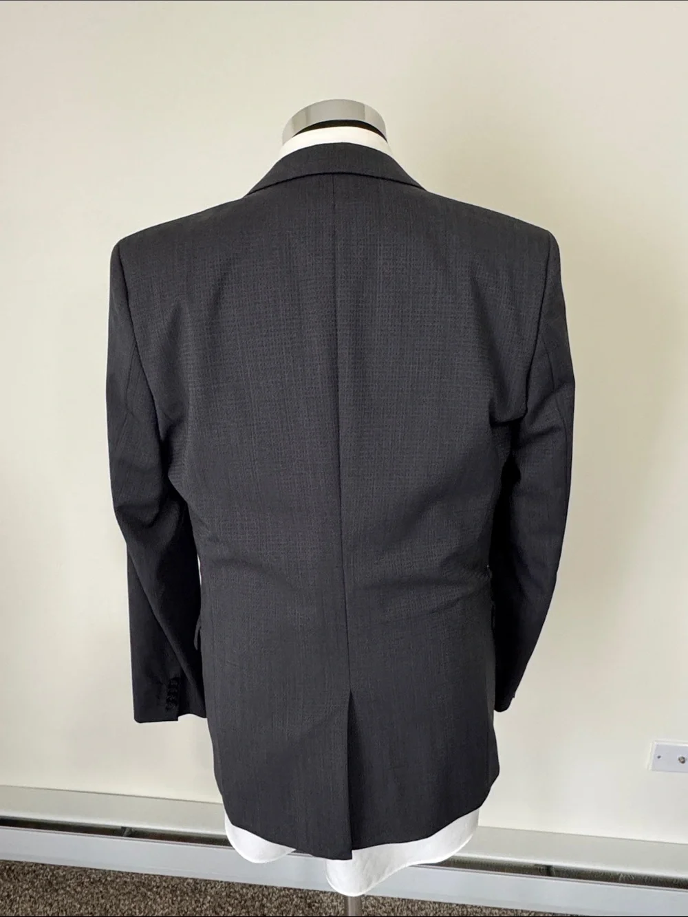 Hugo Boss mens 38R gray geo micro pattern wool blend 2-button sport coat EUC